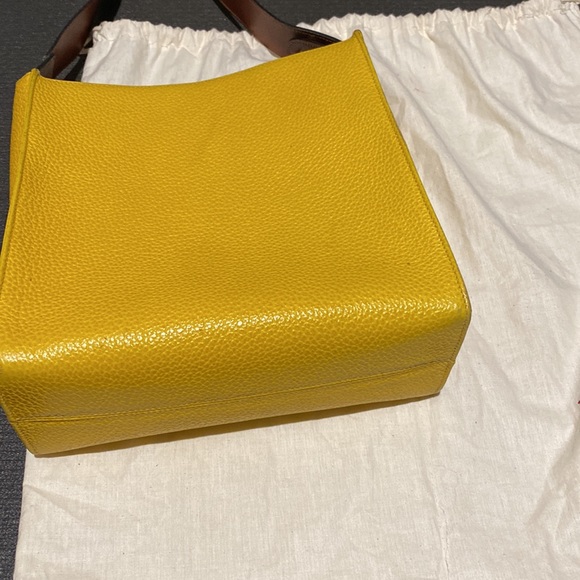 Salvatore Ferragamo handbag - Picture 7 of 10